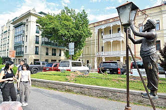 Каждый квартал старого Тбилиси обязательно чем-то удивит.