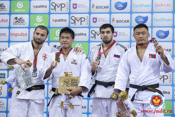 Награда из Баку