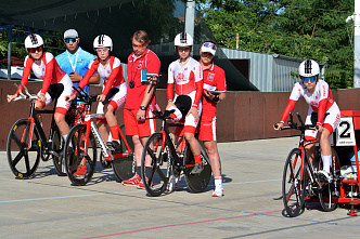 На ростовском треке проходят состязания по велосипедному спорту