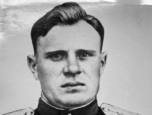 ЗНАМЕНОСЕЦ