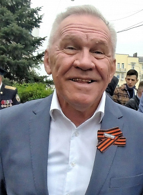 Сегодня поздравления принимает директор ГТРК «Дон-ТР» Вячеслав Ковалев