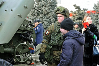 В армию – от станка: статья – на выбор...