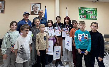 Турнир назвали «Шахматная партия единства»