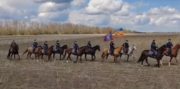 Донские и воронежские конники совершают переход по местам проведения операции «Малый Сатурн»