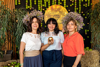 Сто тысяч для двойняшек