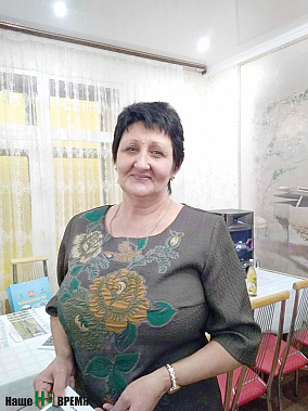 Председатель КТОС «Рассвет» хутора Дараганов Наталья ШАПОШНИКОВА уверена: «Если с умом и инициативой к делу подойти да еще свои руки приложить – большинство проблем в своем хуторе решить можно». Председатель КТОС «Рассвет» хутора Дараганов Наталья ШАПОШНИКОВА уверена: «Если с умом и инициативой к делу подойти да еще свои руки приложить – большинство проблем в своем хуторе решить можно».