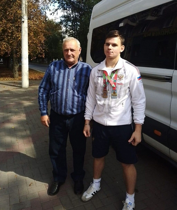 Владимир Пестов и Илья Лопин (фото с сайта zvezdagukovo.ru)
