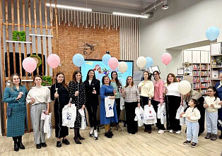   В Ленинском районе провели праздник «Радость материнства»