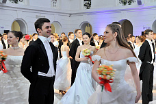 Губернаторский бал в ЮРГПУ (НПИ)13