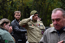 Гранит для ополченцев