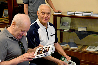 Состоялась презентация книги «Виктор Понедельник: футбол и жизнь»