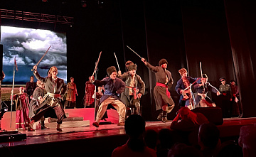 В Новочеркасске презентовали спектакль «Сказ об Атамане Платове»