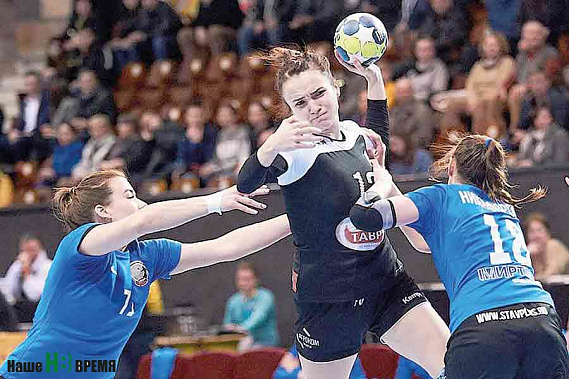 Большую часть матча ростовчанки провели в атаках...