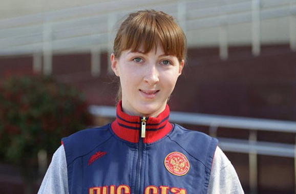 Вся в серебре