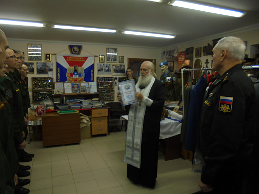 Военнослужащие поучаствовали в Рождественских службах