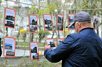 В Ростове приступили к восстановлению скульптуры «Рыбка и волна»