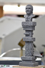 Памятник Назаретову: конкурс продолжается