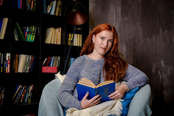 В марте в издательстве АСТ вышла книга Олеси Дроздовой «Беречь речь. Забытая история русских слов и выражений». Ее можно будет купить в книжных магазинах или заказать через интернет. Из книги вы узнаете о необычных фактах, истории и культуре нашей речи. В марте в издательстве АСТ вышла книга Олеси Дроздовой «Беречь речь. Забытая история русских слов и выражений». Ее можно будет купить в книжных магазинах или заказать через интернет. Из книги вы узнаете о необычных фактах, истории и культуре нашей речи.