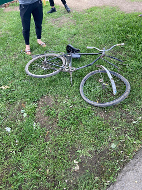 В Ростовской области подросток на мотоцикле сбил велосипедиста с ребенком