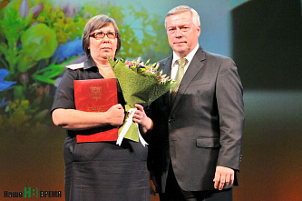 Руководство Ростовской области поздравило учителей с профессиональным праздником