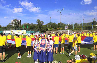  На торжественную линейку – становись! 