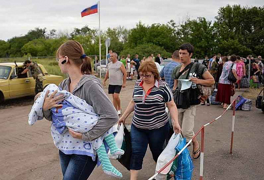 Стало известно, что на Дон поступит почти 54 млн рублей на нужды эвакуированных из Херсонской области