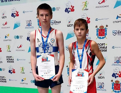 Донские батутисты завоевали награды чемпионата РФ и всероссийских состязаний
