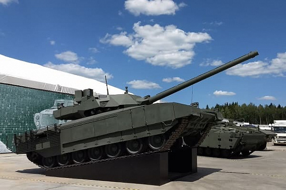 «Самбекские высоты»: танк летает и вальсирует