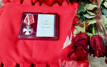   Песчанокопцы почтили память офицера-героя Андрея Тутова