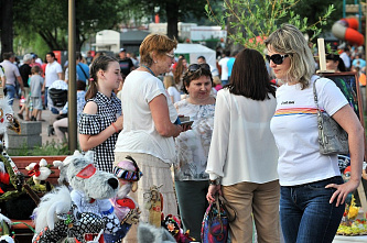 С праздником, Россия!