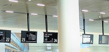   Из-за ограничений в работе аэропортов Южного транспортного региона задерживаются и отменяются рейсы