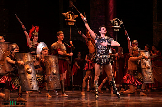 Награды за доблестный труд и музыкальные подарки