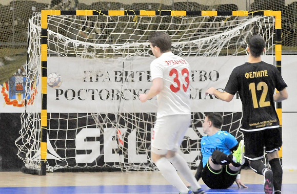 «Ростов» – «КПРФ-2». Первый гол в ворота хозяев площадки.