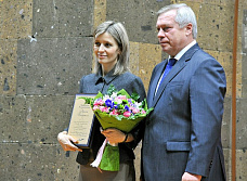 С наступающим профессиональным праздником, коллеги!