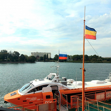 Утренний рейс по маршруту «Ростов-на-Дону — Семикаракорск» оказался в Ростовской области для судна «Валдай 45Р» юбилейным