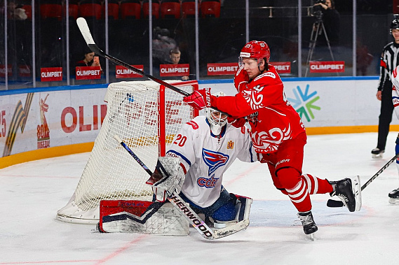 Как «Кондор» «Соколу» небо перекрыл... 