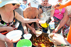 Лето, солнце, уха…