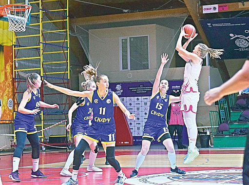 Идет атака на кольцо «Ставропольчанки». Идет атака на кольцо «Ставропольчанки».