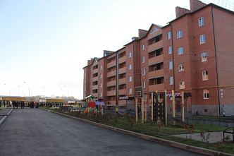 Губернатор Ростовской области вручил ключи шахтинским «гуршевцам»