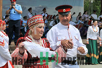 Станица Старочерскасская собрала гостей на песенный праздник