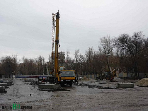 Зачем сломали стадион?