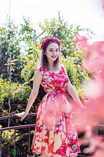 Девушка с обложки