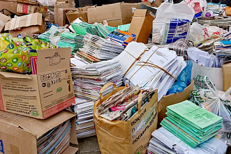 Десятки тонн макулатуры собрали дети в Ростовской области