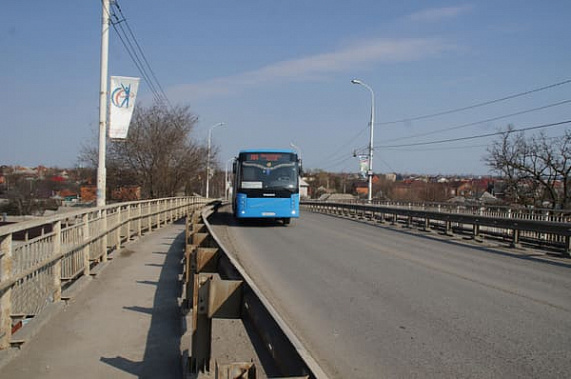В батайском автобусе гибнут люди
