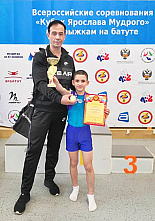 Аксайский школьник — лучший в прыжках на батуте