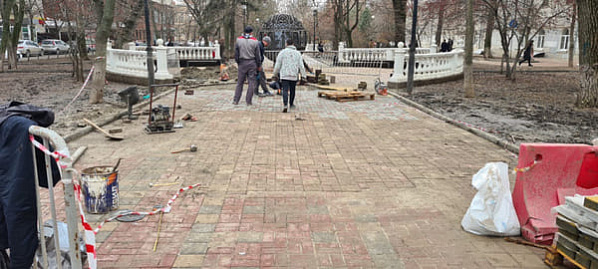 Плитку на Пушкинском восстановят через неделю