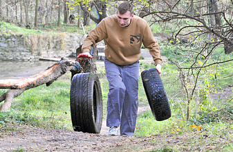 Родник Святого Павла в Ростове может иссякнуть. Спасти его пытаются волонтеры 