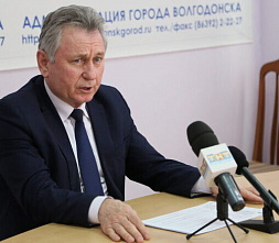 Подаёт в отставку перед…приговором
