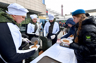 Пропагандистский эшелон Министерства обороны работал на вокзале Ростова-на-Дону