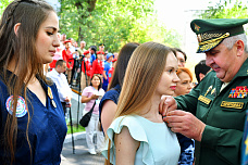12 06 2025 В Ростове открыт первый в России монумент волонтерам СВО